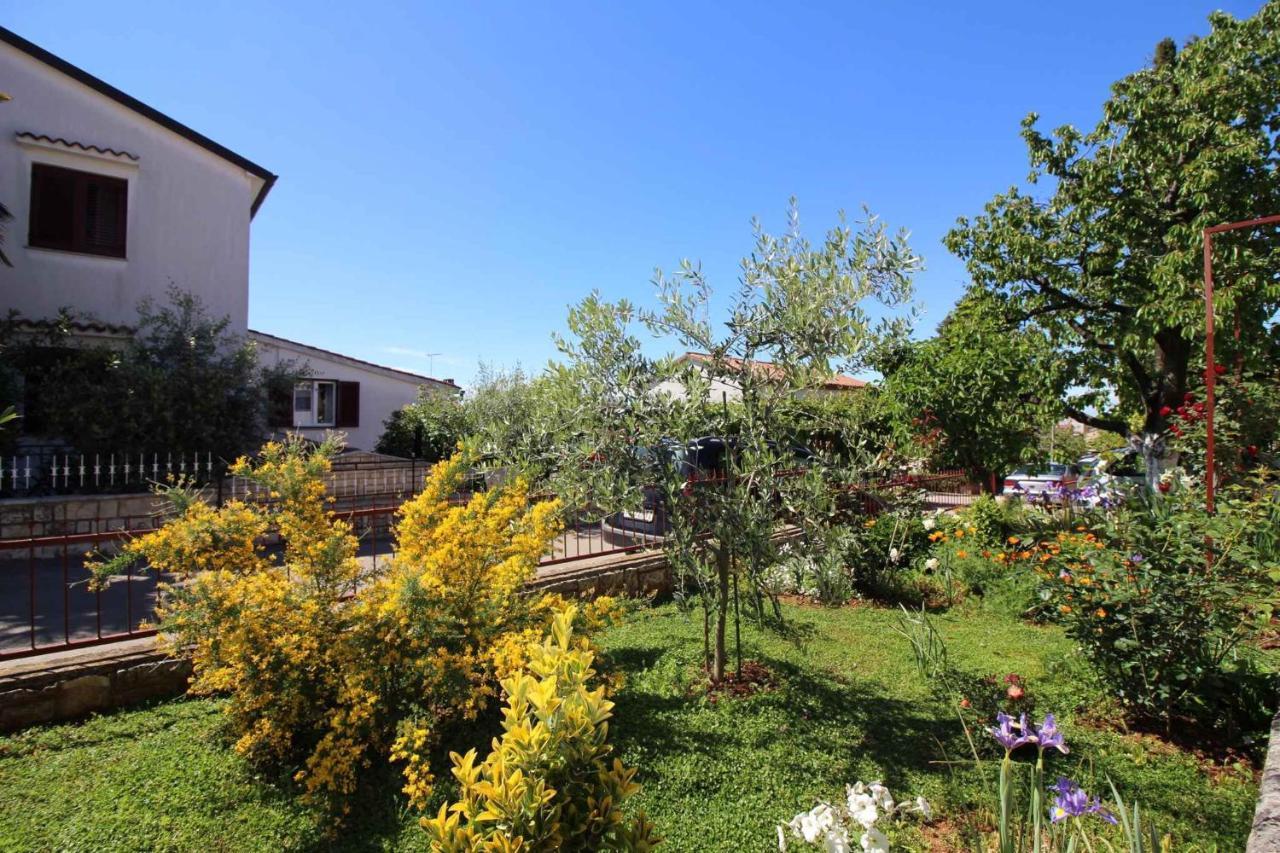 Apartment In Porec/Istrien 37093 Exterior photo